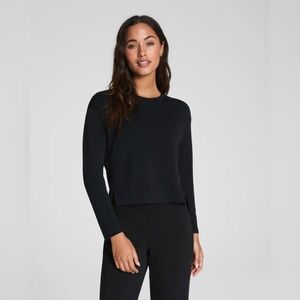 NWT SPANX Air Essentials Relaxed Long Sleeve Top in black size medium